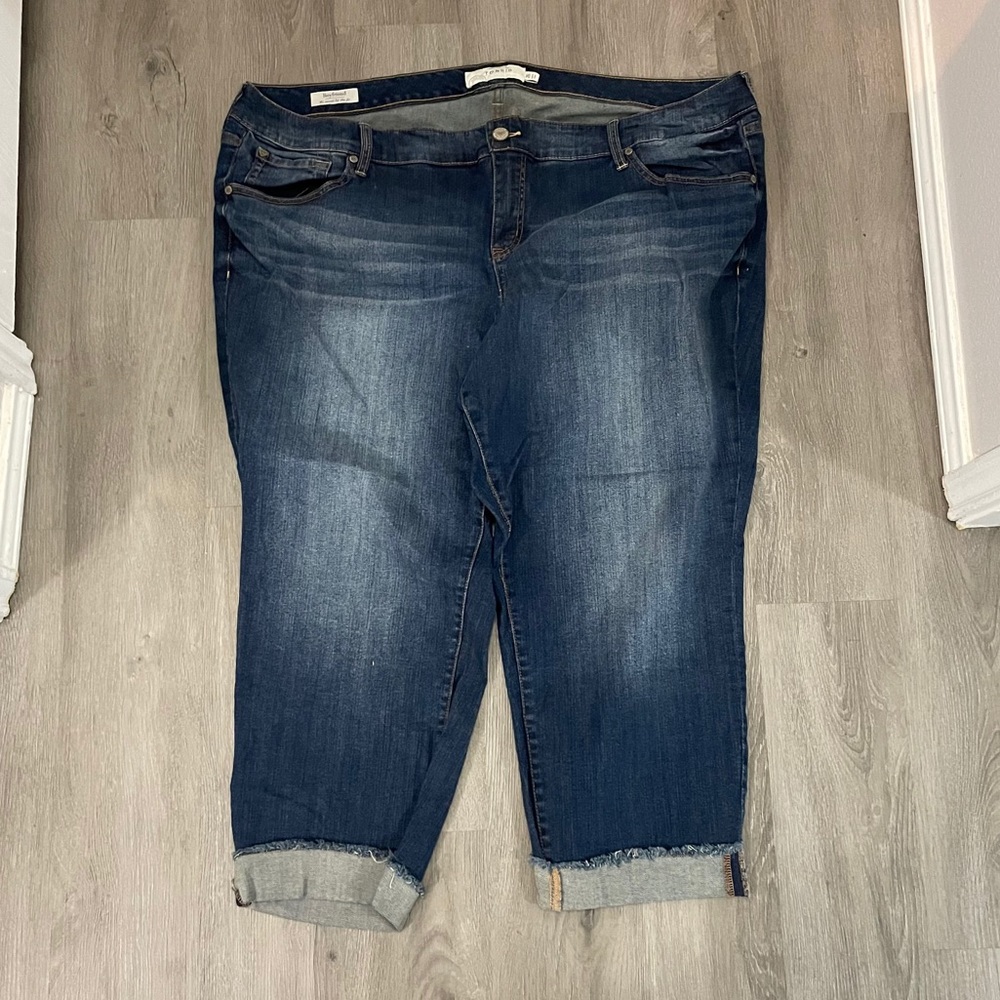 Torrid capris
